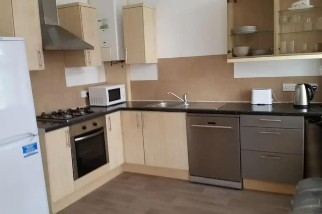 Orme View Dog Friendly Apartment Llandudno Bagian luar foto