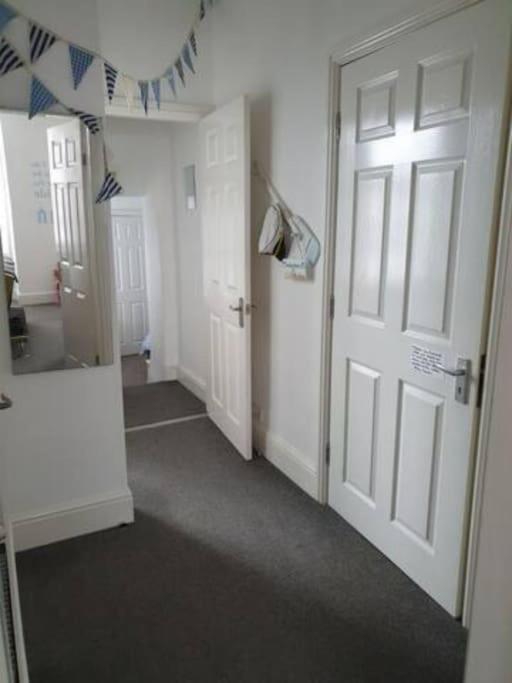 Orme View Dog Friendly Apartment Llandudno Bagian luar foto